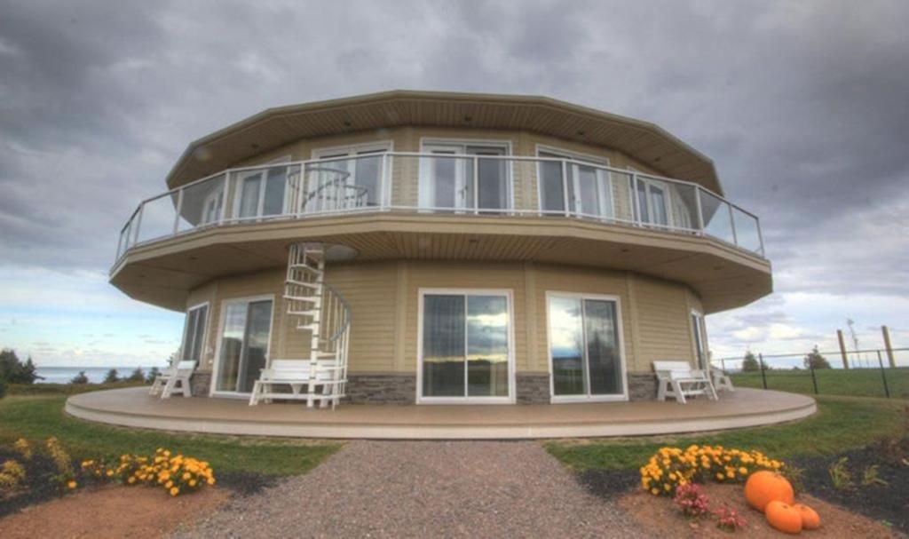 Around The Sea - Cana Da'S Rotating House, Suites & Tours North Rustico Exteriör bild