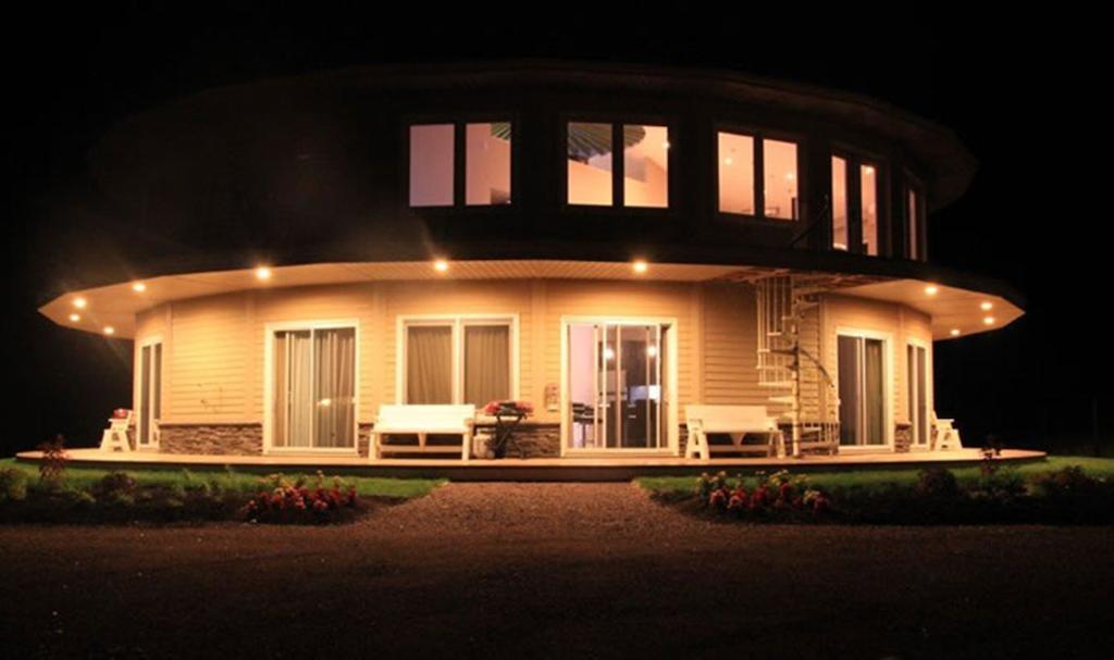 Around The Sea - Cana Da'S Rotating House, Suites & Tours North Rustico Exteriör bild
